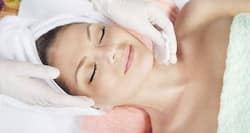 Skin peels – Your answer to acne scars, pigmentation, fine lines and other skin problems