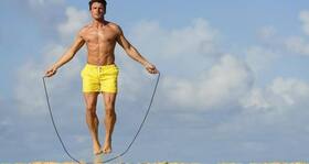 Burn calories with skipping in 10 minutes!