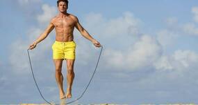 Burn calories with skipping in 10 minutes!