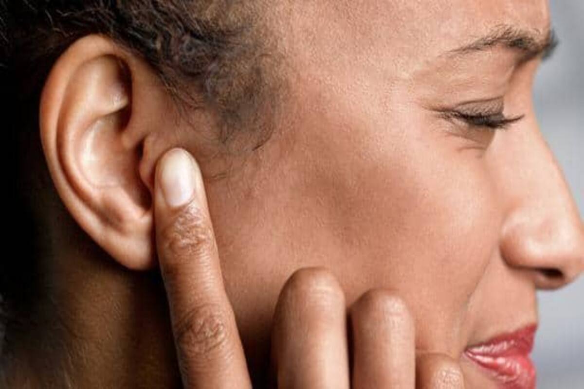 12 Reasons You Might Be Suffering From Tinnitus Or Ringing In Your Ear Thehealthsite Com
