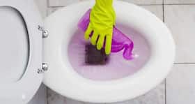 Beware! Using acid as a toilet cleaner could kill you
