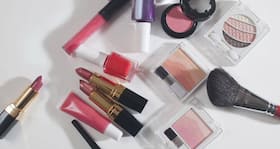Trendy shades for lip and eye make-up this season