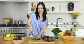 6 healthy ways to cut down on eating processed foods