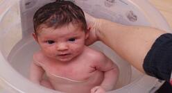 When is the best time to massage your baby and how to do it