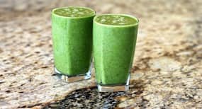Start Your Day Strong With These 4 Healthy Smoothie Options