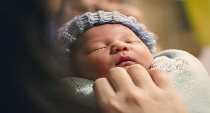 Why it is important to keep a fixed sleeping schedule for your newborn?