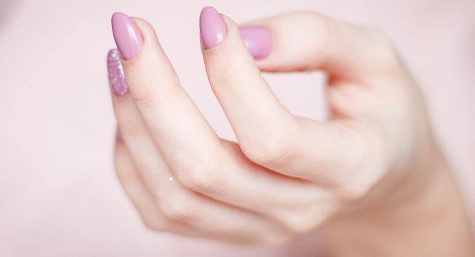 Nails Beauty Tips: नाखून सुंदर बनाने के घरेलू उपाय | TheHealthSite Hindi |   हिंदी
