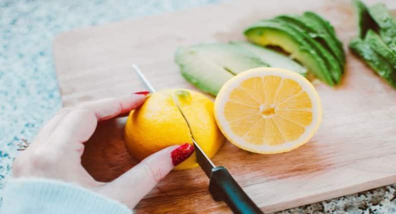 Food to Detox: बॉडी क्लिंज से स्किन बनती है हेल्दी, चेहरे पर हेल्दी ग्लो और बॉ़डी डिटॉक्स के लिए 4 डायट टिप्स