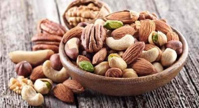 Eat these foods during pneumonia for speedy recovery