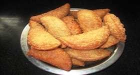 5 ways you can add a healthy twist to your Holi snacks 5 ways you can add a healthy twist to your Holi snacks