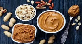 Watch this video to make a glass of lip-smacking peanut butter smoothie