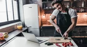 क्या अच्छे या ख़राब मूड का पड़ता है  भोजन के स्वाद पर असर?