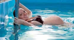 Pregnancy tips: Swimming is a good exercise for moms-to-be