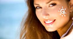 सनटैन को नैचुरली करें साफ, आज़माएं ये सिम्पल टिप्स ।