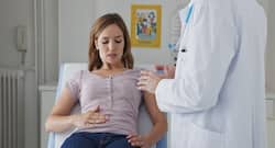 Crohn's Disease in Hindi, आंतों की गंभीर समस्या है क्रॉन्स डिजीज, क्रॉन्स डिजीज के लक्षण, कारण और इलाज