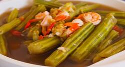 Benefits of Drumsticks : औषधि से कम नहीं है सहजन, जानें इसके फायदे और नुकसान