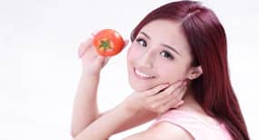 Tomato Benefits for Skin in Hindi, त्वचा पर टमाटर लगाने के फायदे,टमाटर के लाभ