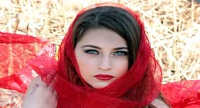 Dry Lips Cure : फटे होंठों से राहत पाने के लिए अपनाएं ये घरेलू उपाय