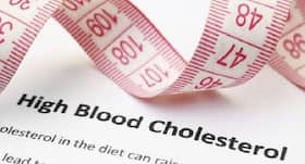 Watch your diet if you have high cholesterol: Avoid carbs, not saturated fat