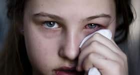 Eye Infections During Monsoon: Some Fool-Proof Tricks To Protect Your Peepers Eye Infections During Monsoon: Some Fool-Proof Tricks To Protect Your Peepers