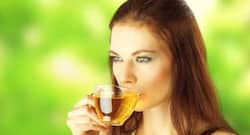 Side Effects of Kadha in Hindi, इम्यूनिटी बूस्ट करने के लिए अधिक काढ़ा और हल्दी दूध पीने के नुकसान