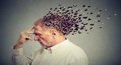 World Brain Day 2020: ये पार्किंसंस डिज़िज़ के शुरुआती लक्षण