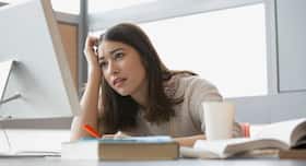 सुस्ती महसूस हो तो करें इन 3 मसालों का सेवन । सुस्ती महसूस हो तो करें इन 3 मसालों का सेवन ।