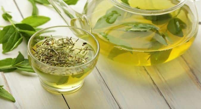 Green tea can make your skin glow and hair shine 