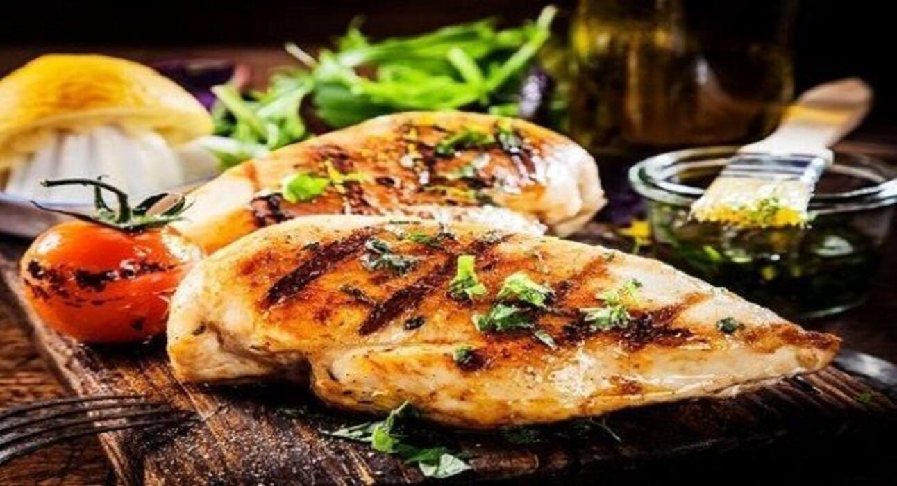 6 high-protein, low-calorie foods that can help you lose weight without feeling hungry