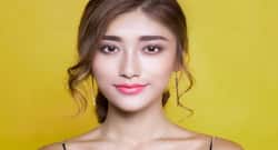 चेहरे पर नेचुरल ग्लो लाते हैं ये 3 विटामिन्स, इस तरह करें अपने स्किन केयर रूटीन में शामिल