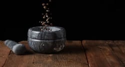 काली मिर्च का पानी पीने से होते हैं ये हेल्दी फायदे