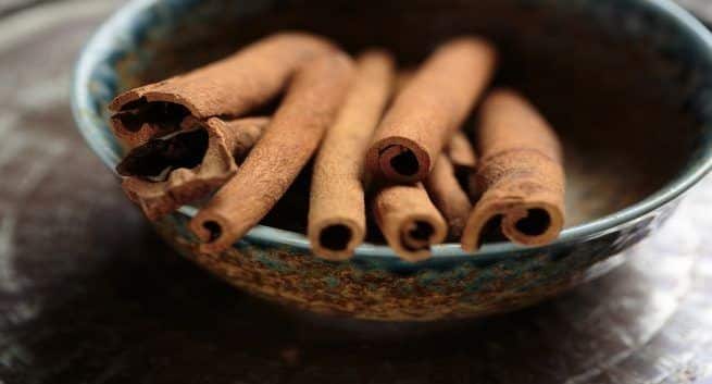 cinnamon or dalchini side effects in hindi