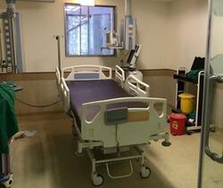 दिल्ली के कई अस्पतालों में वेंटिलेटर वाले आईसीयू बेड की कमी