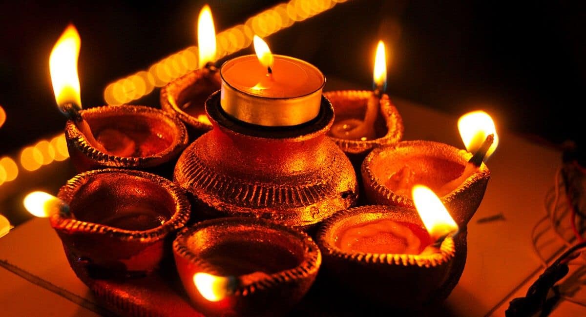 ‘Caution fatigue’ may lead to COVID-19 spike, experts warn as crowds increase ahead of Diwali