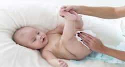 सर्दी के मौसम में शिशुओं की त्वचा की देखभाल के टिप्स