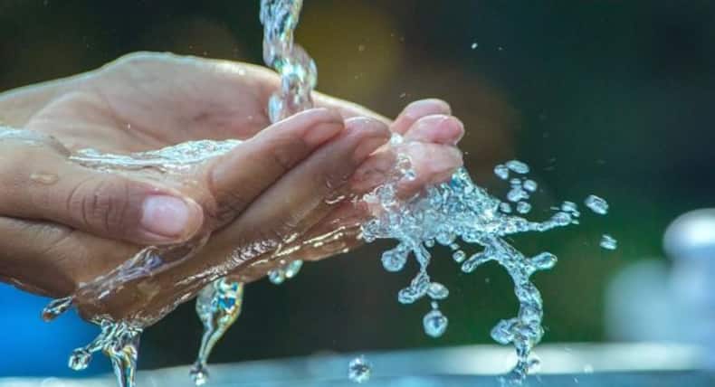 खुद को हेल्‍दी रखने के लिए इन 5 कंडीशन में जरूर पीएं पानी, जानिए पानी पीने का सही समय क्‍या है?