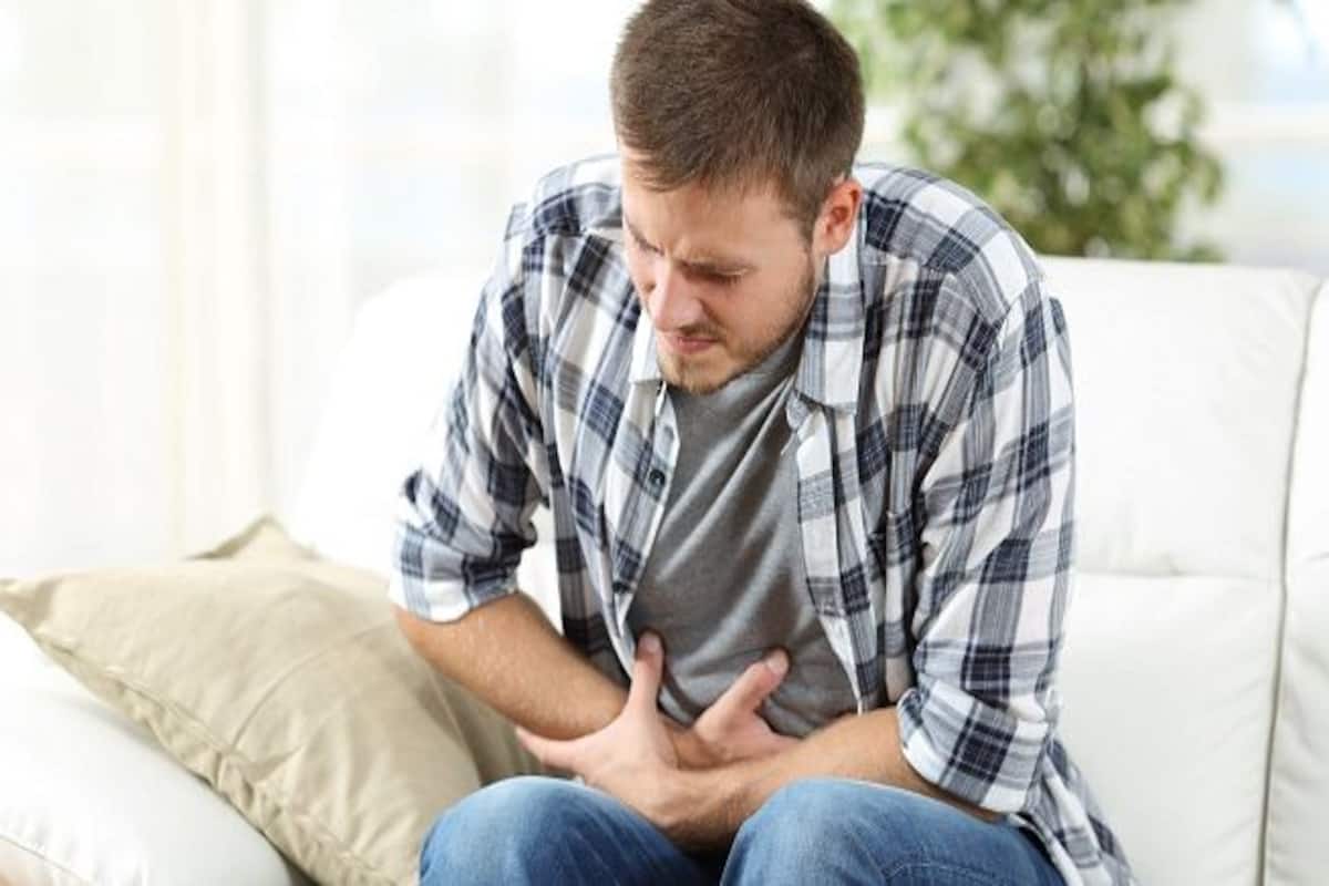 Appendix Infection Symptoms अप ड क स म इ फ क शन क क रण बन सकत ह प र न कब ज इन आय र व द क तर क स रख अप ड क स क सह Thehealthsite Com ह द