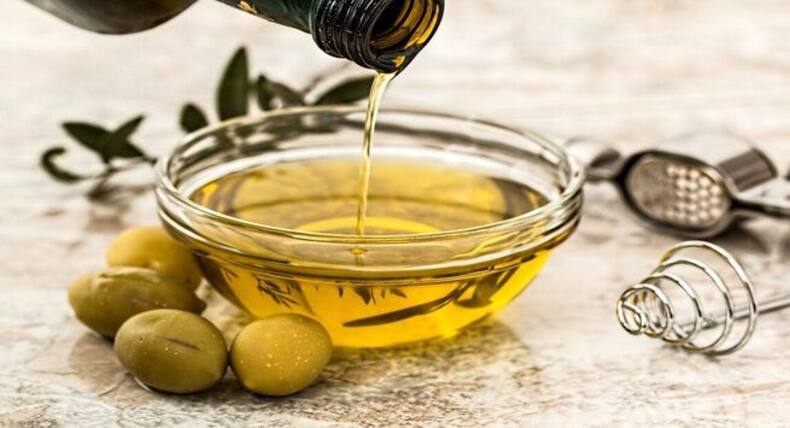 Benefits Of Using Iron Kadai: लोहे की कढ़ाई में खाना पकाने से एनीमिया और पेट के रोगों से मिलता है छुटकारा, जानिए अन्‍य फायदे