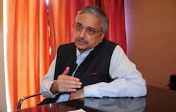 AIIMS निदेशक ने दिया भरोसा, कहा- "Covishield और Covaxin दोनों ही सुरक्षित, खतरे की बात नहीं"