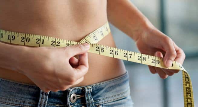 Weight Loss Diet: वेट लॉस के लिए एक्सपर्ट्स मानते हैं लो-फैट डायट को बेस्ट, जानें इस डायट के अन्य फायदे