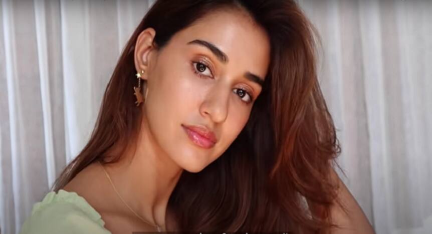 Take your makeup game up a notch with Disha Patani Take your makeup game up a notch with Disha Patani