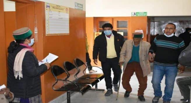 Shyam Saran Negi Indias oldest voter 103 years took Covid-19 vaccine