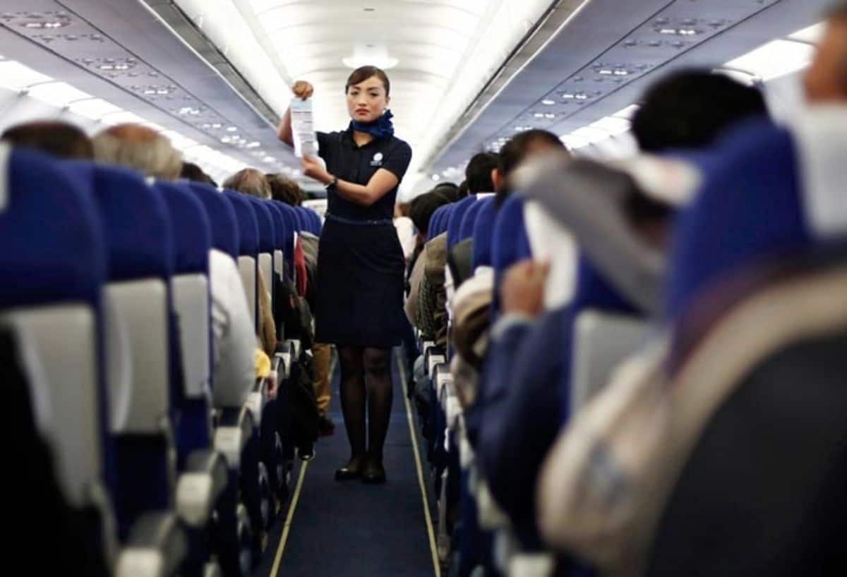 COVID-19: Air crews 'medically unfit for flying' for 48hrs after  vaccination | TheHealthSite.com