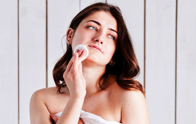 Skin Toner: क्‍या होता है स्किन टोनर और कितना जरूरी है स्किन के लिए? जानिए स्किन टोनर के बारे में सबकुछ