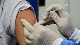 1 In 4 Suffer Mild Side Effects Post COVID-19 Vaccination With Pfizer, AstraZeneca Jabs