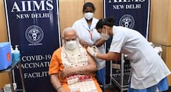 Narendra Modi Covid Vaccine: प्रधानमंत्री को लगी कोविड वैक्सीन की दूसरी डोज़ ।