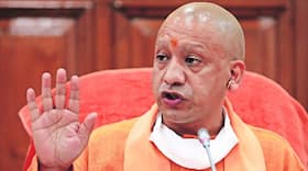 Uttar Pradesh Night curfew : लखनऊ व कानपुर समेत यूपी के इन जिलों में लगा नाइट कर्फ्यू