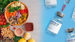 वैक्सीन लगवाने के पहले और बाद में इन 5 फूड का जरूर करें सेवन