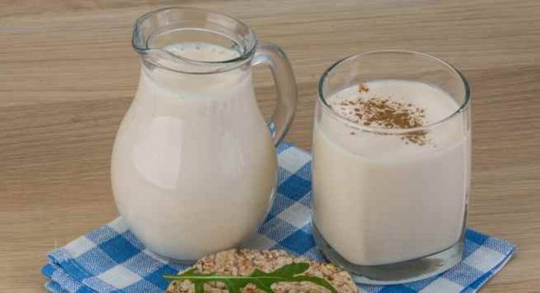 Diabetes Diet: डायबिटीज रोगी हल्दी दूध में मिलाकर पिएं ये 4 चीजें, कभी नहीं बढ़ेगा ब्लड शुगर लेवल