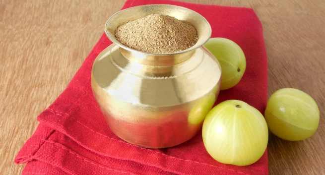 Diabetes Diet: डायबिटीज रोगी हल्दी दूध में मिलाकर पिएं ये 4 चीजें, कभी नहीं बढ़ेगा ब्लड शुगर लेवल